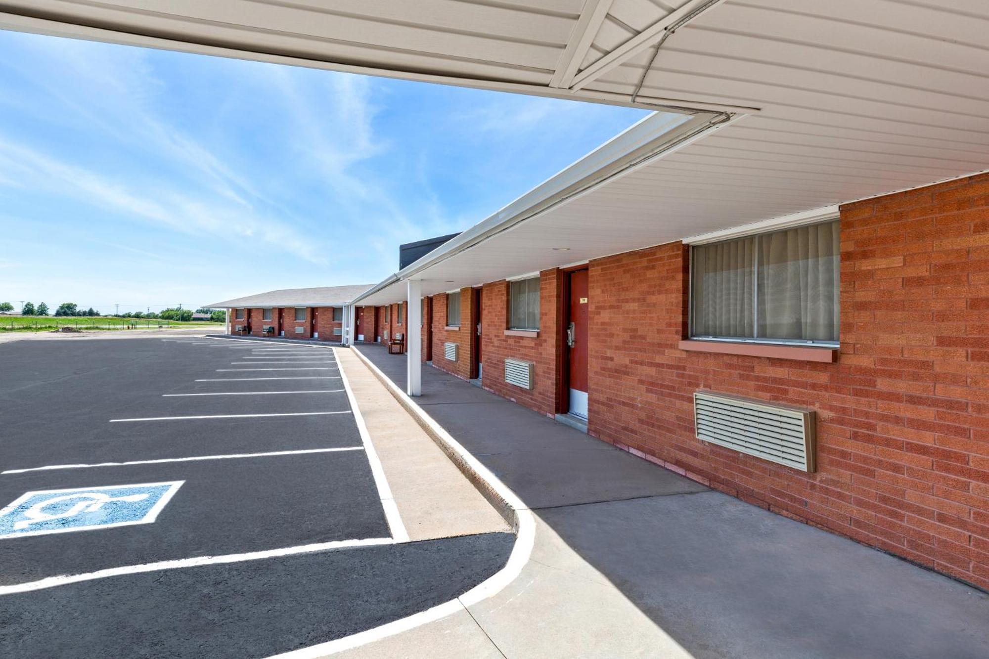 Americas Best Value Inn Belleville Eksteriør billede